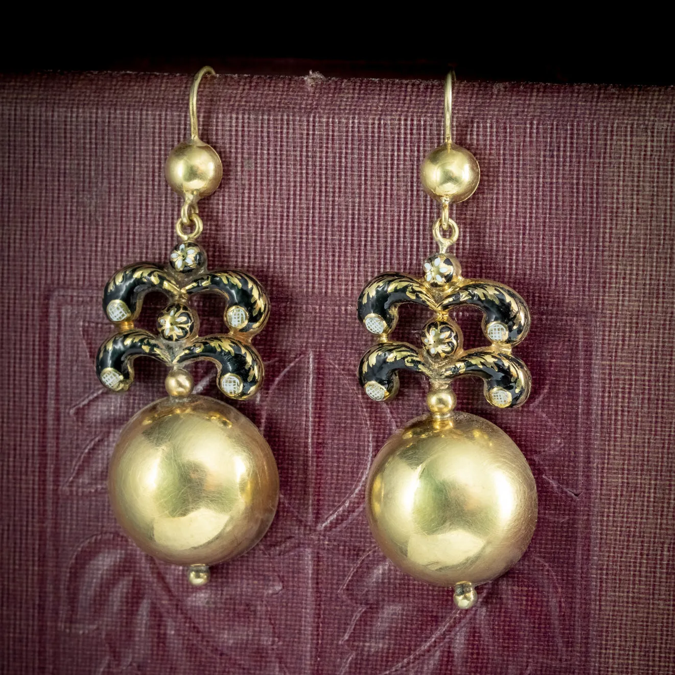 Antique Georgian Enamel Drop Earrings 18ct Gold Circa 1820