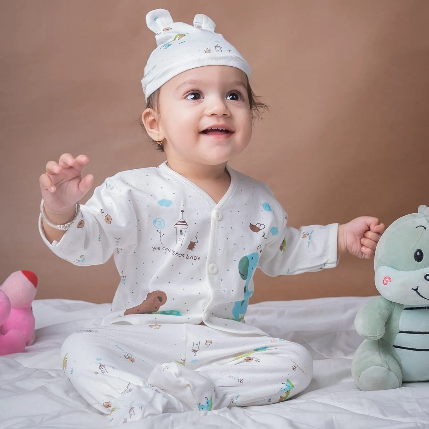 Baby Moo Animal Print Cap Bib Pyjamas 5 Pcs Clothing Gift Set - Blue