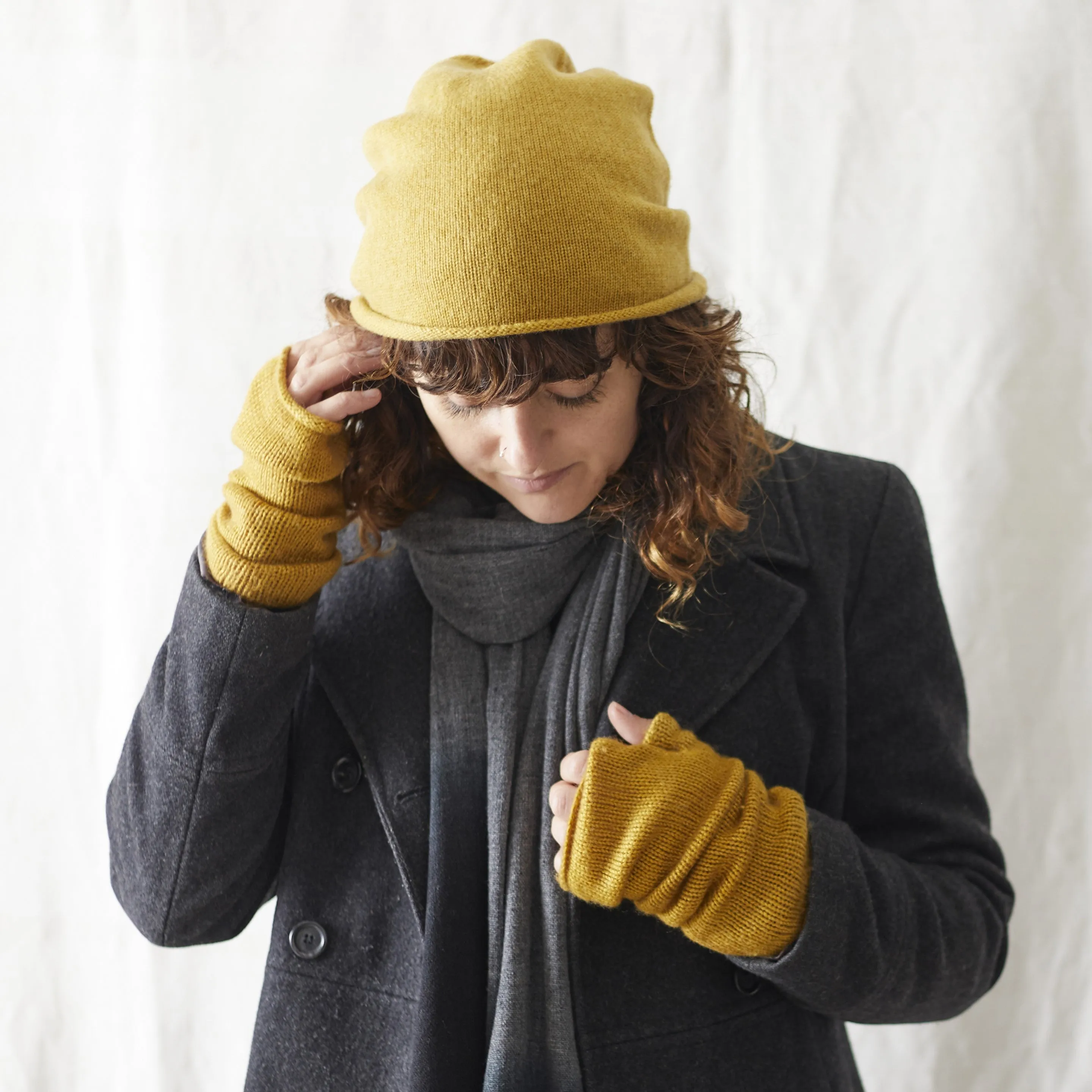 PAVA Unisex Luxury Merino Beanie Hat (WS)