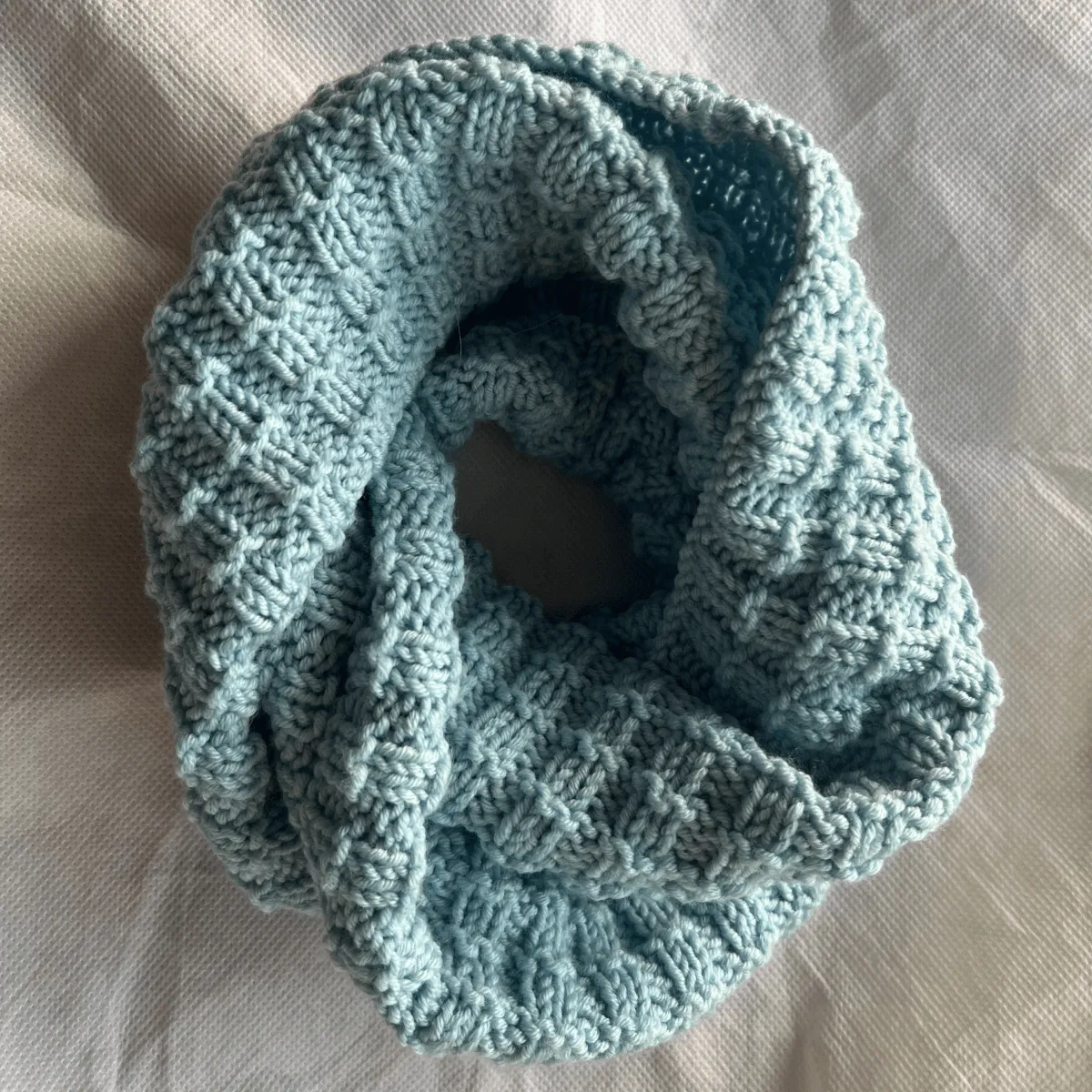 Trendy Merino Wool Balaclava with Twist and Patterned Design