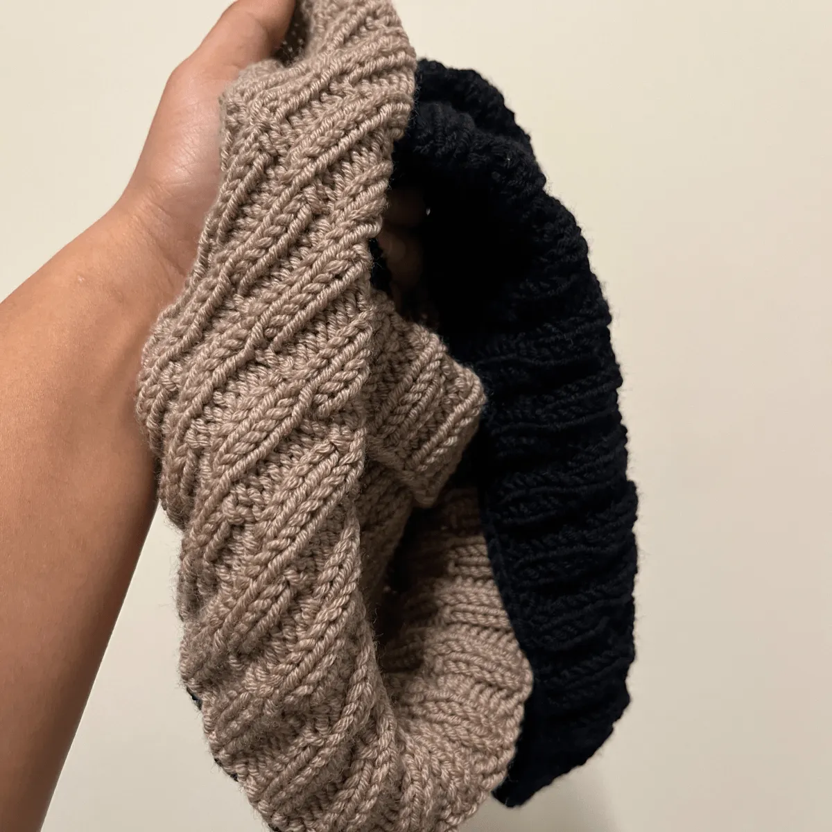 Trendy Merino Wool Balaclava with Twist and Patterned Design