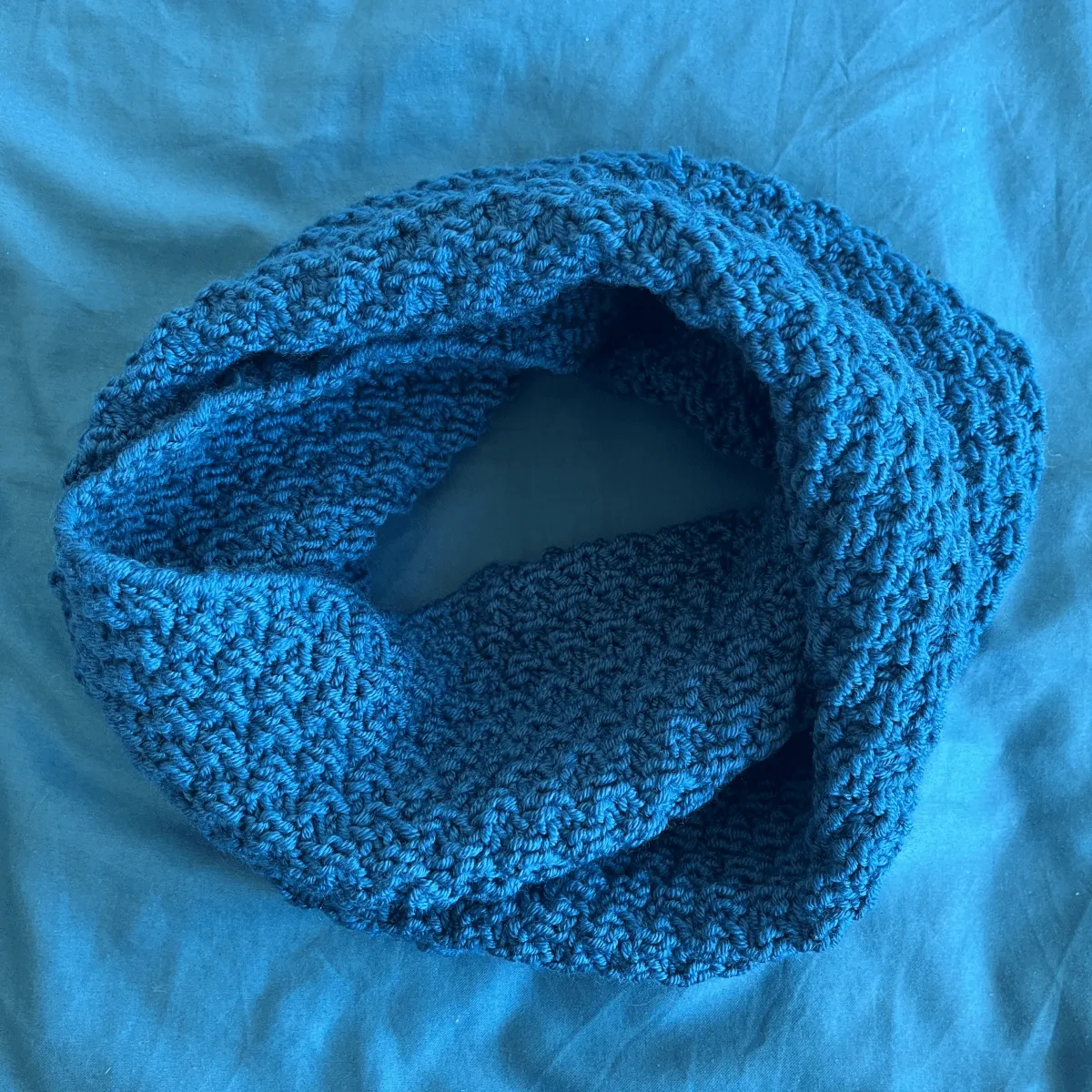 Trendy Merino Wool Balaclava with Twist and Patterned Design
