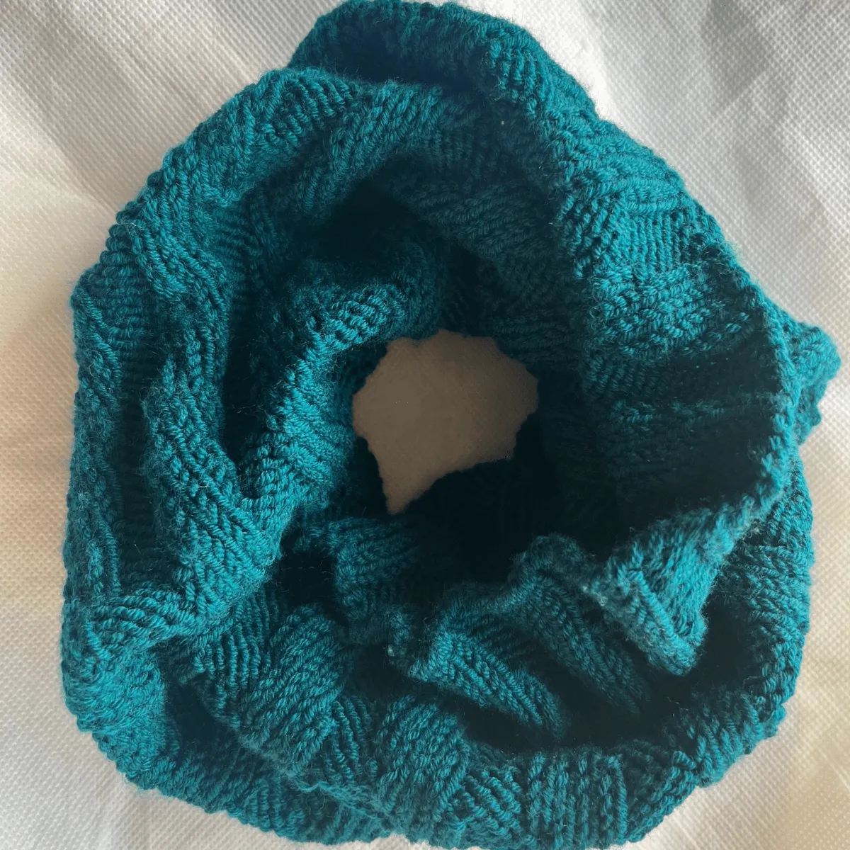 Trendy Merino Wool Balaclava with Twist and Patterned Design