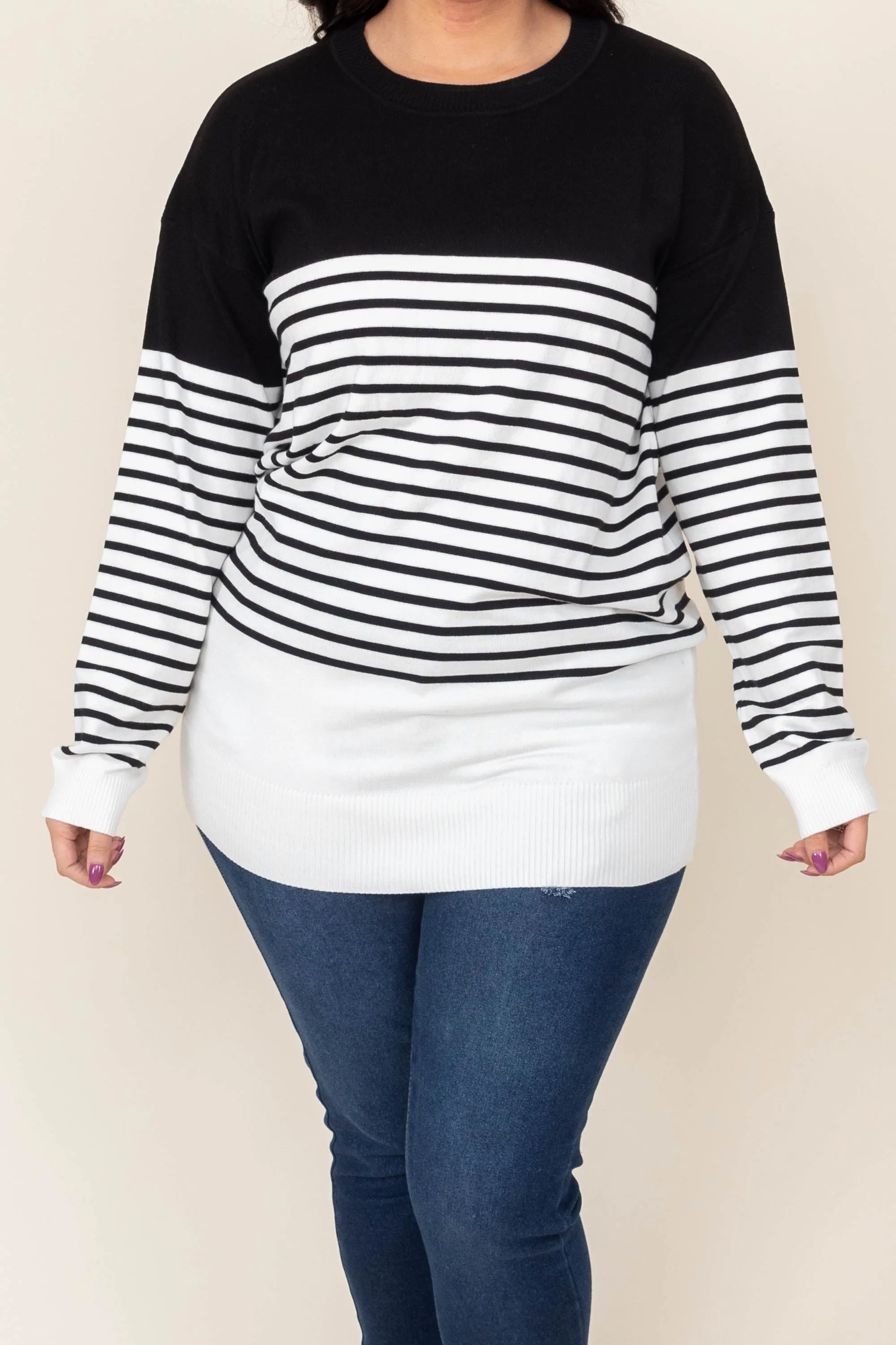 Winters In Cape Cod Sweater, Ivory Black