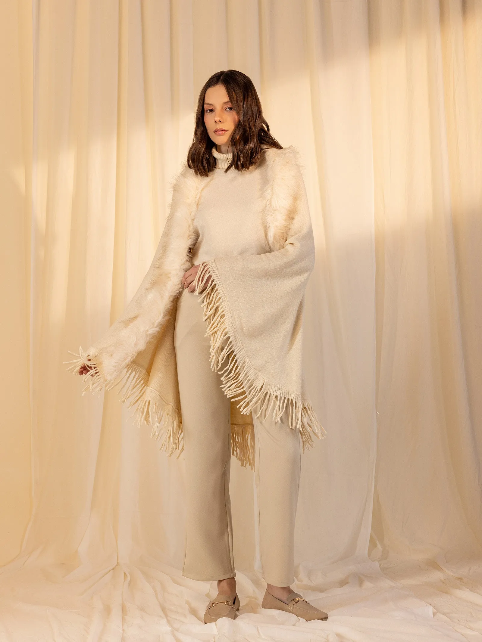 Woolen Fur Cape - Cream